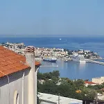 Pinecone * Kavala