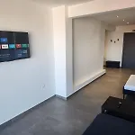 Pinecone Apartament *