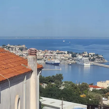 Pinecone * Kavala